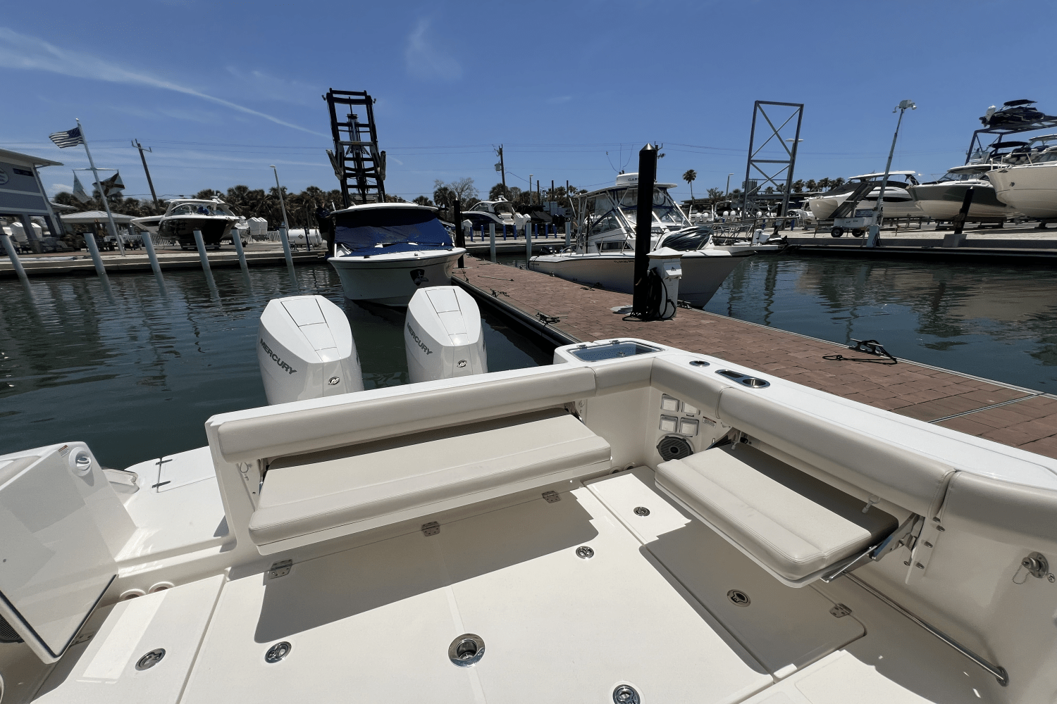 2025 Boston Whaler 325 Conquest Image Thumbnail #16