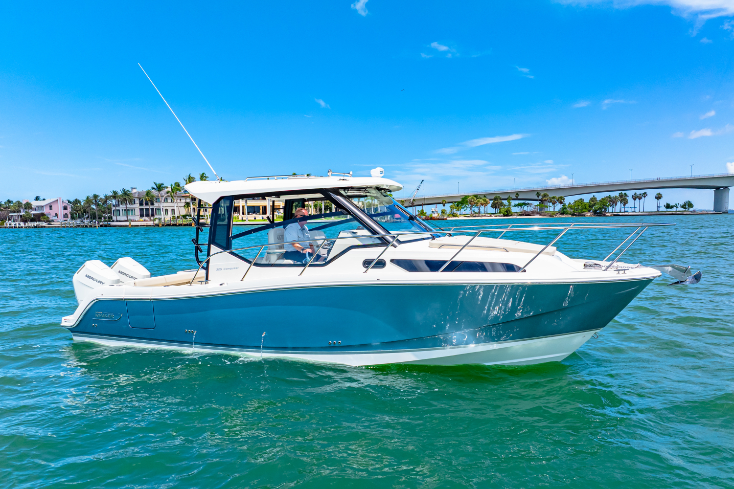2025 Boston Whaler 325 Conquest Image Thumbnail #1