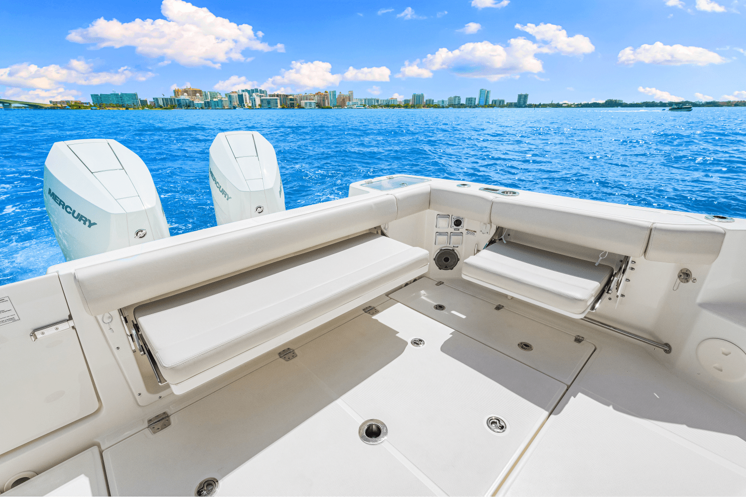 2025 Boston Whaler 325 Conquest Image Thumbnail #19