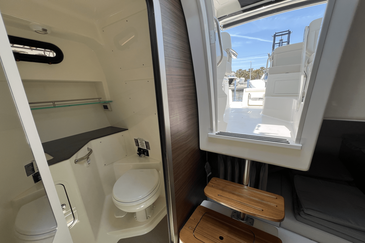 2025 Boston Whaler 325 Conquest Image Thumbnail #33