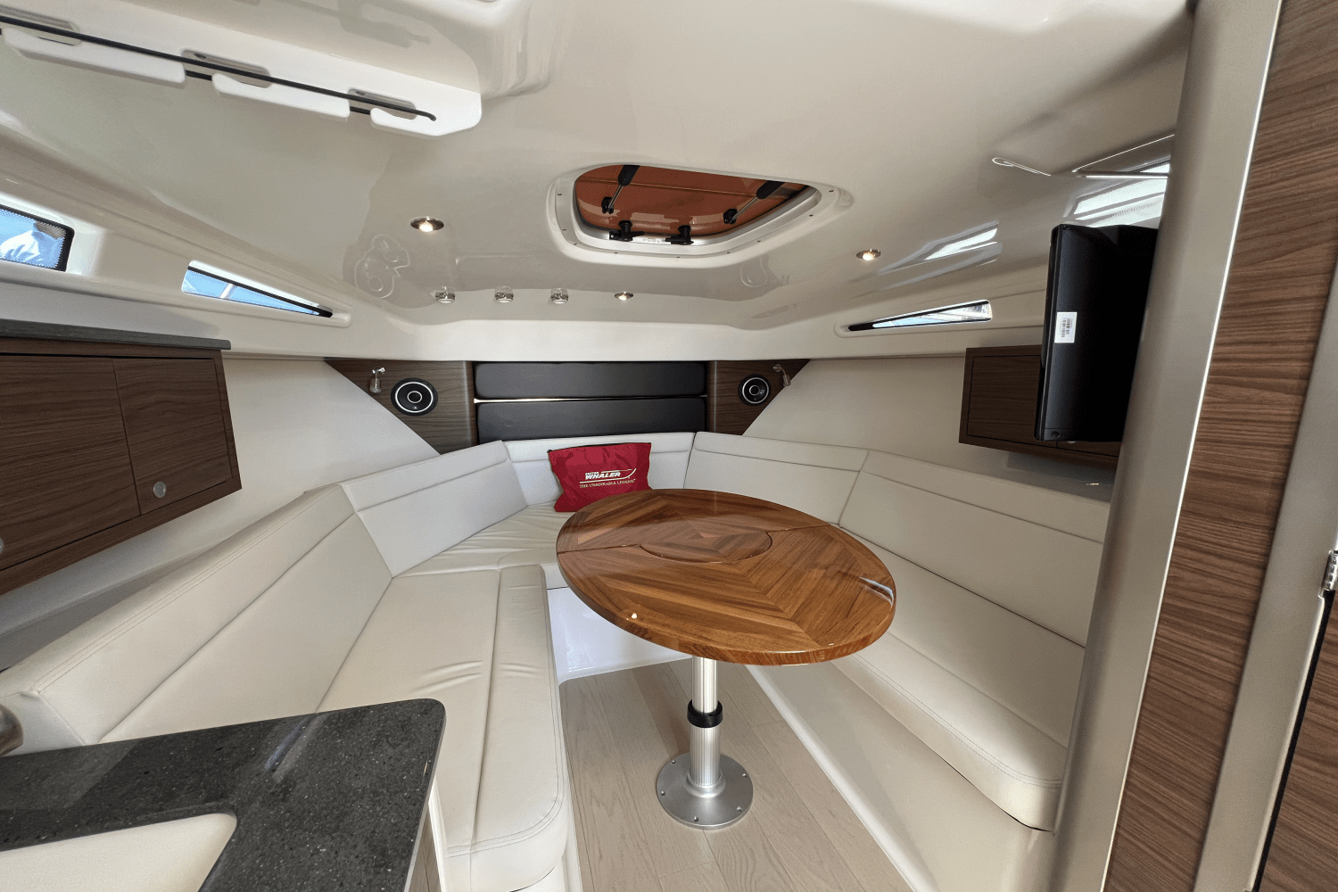 2025 Boston Whaler 325 Conquest Image Thumbnail #28