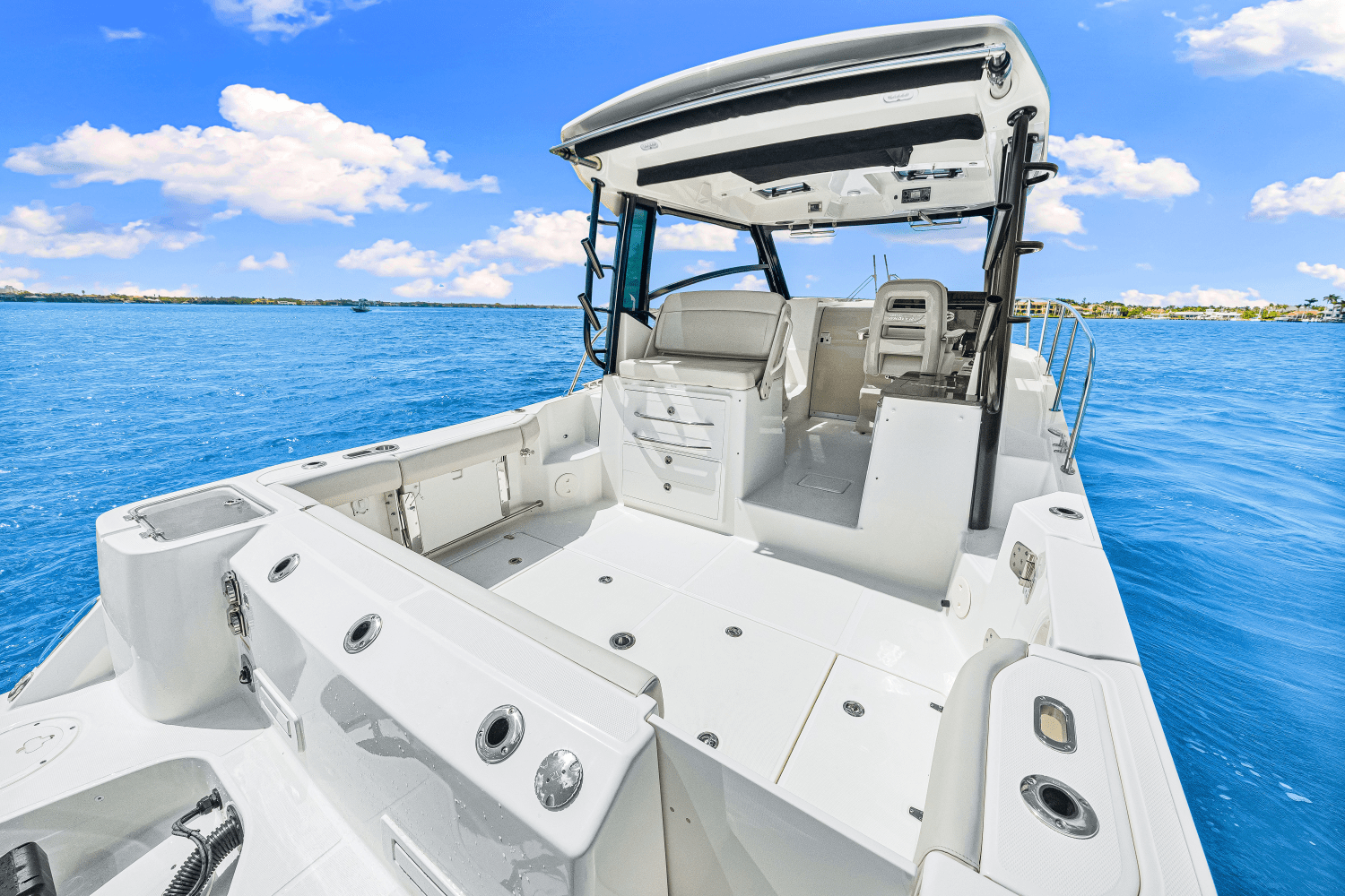 2025 Boston Whaler 325 Conquest Image Thumbnail #52