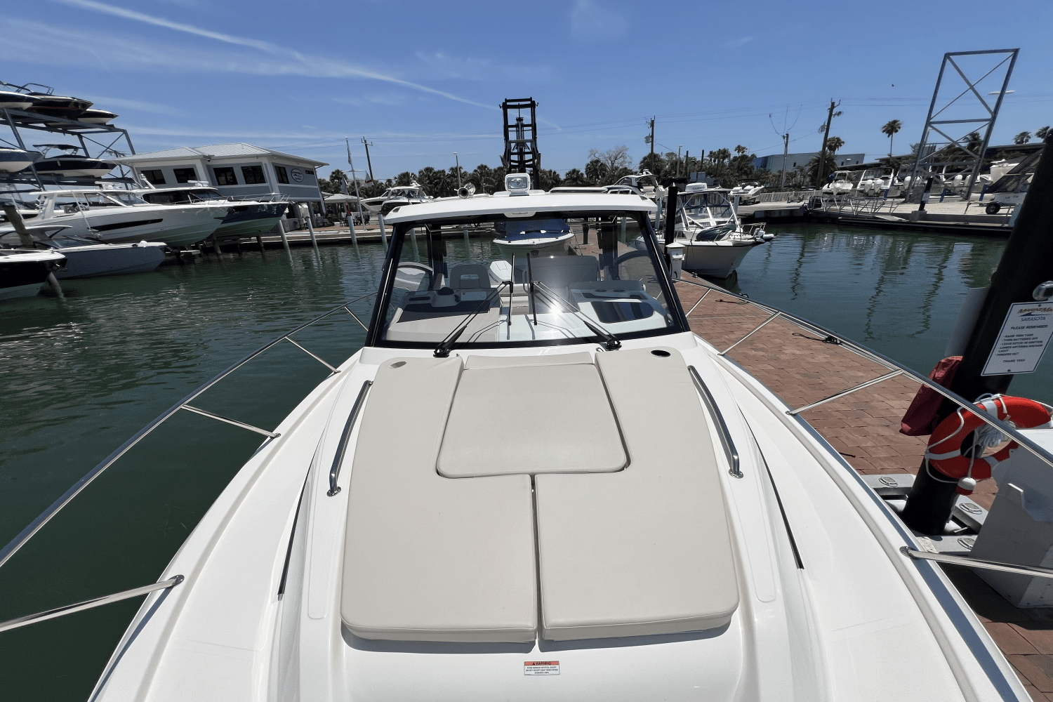 2025 Boston Whaler 325 Conquest Image Thumbnail #43