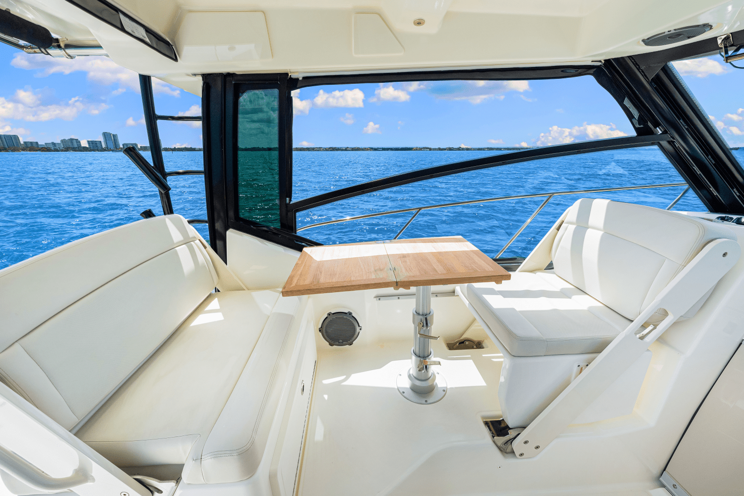 2025 Boston Whaler 325 Conquest Image Thumbnail #73
