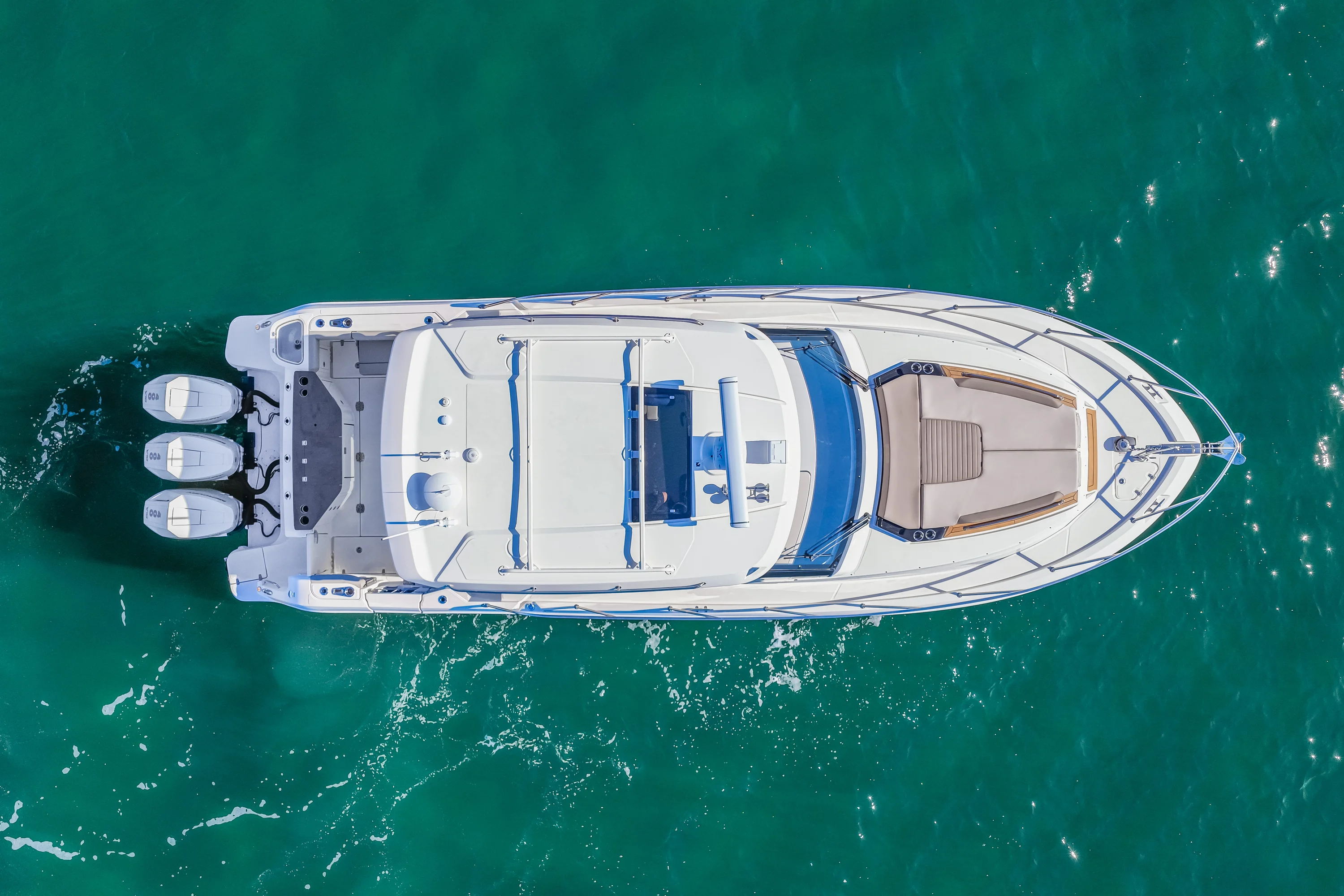 2025 Boston Whaler 365 Conquest Image Thumbnail #7