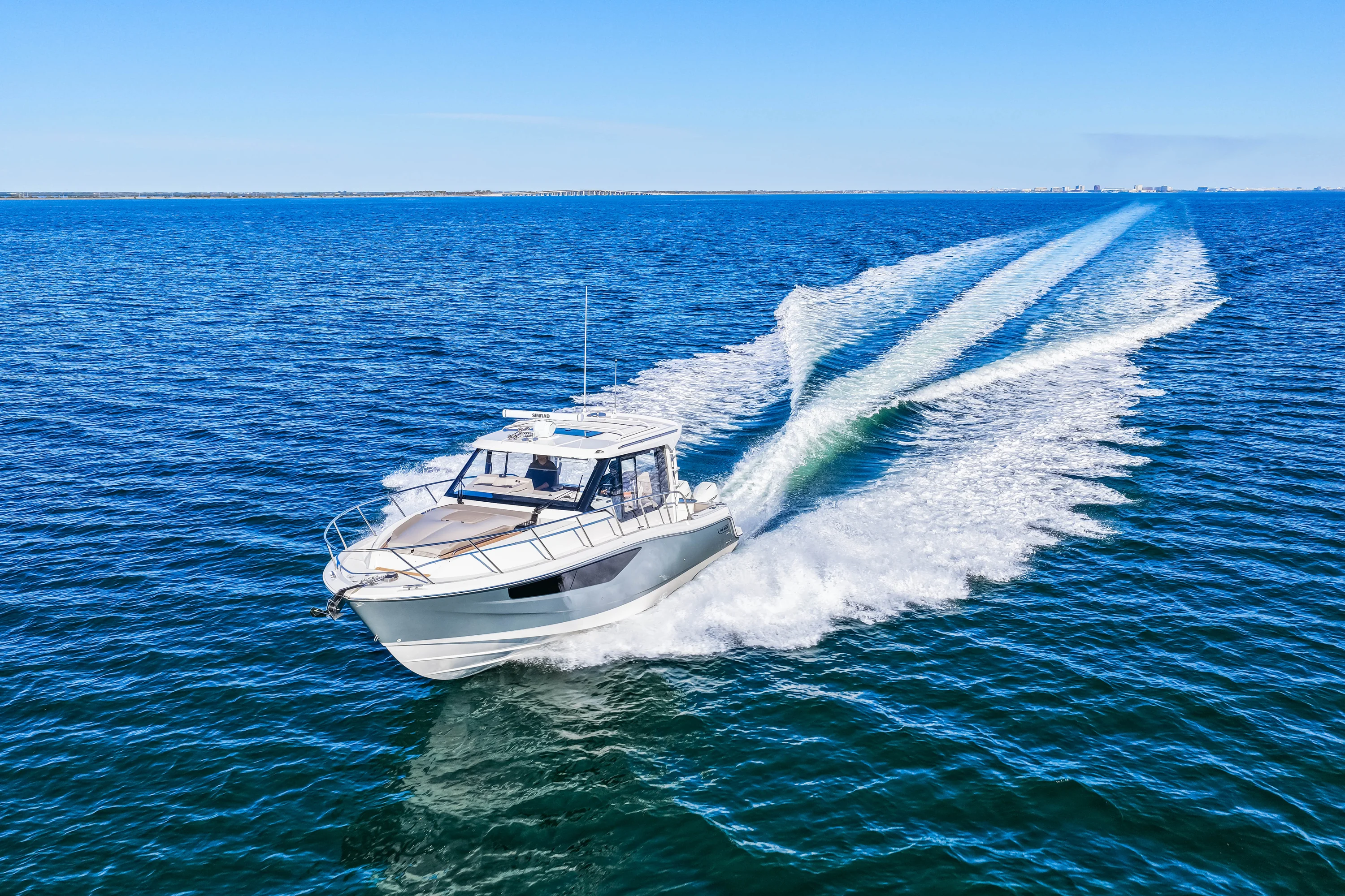 2025 Boston Whaler 365 Conquest Image Thumbnail #23