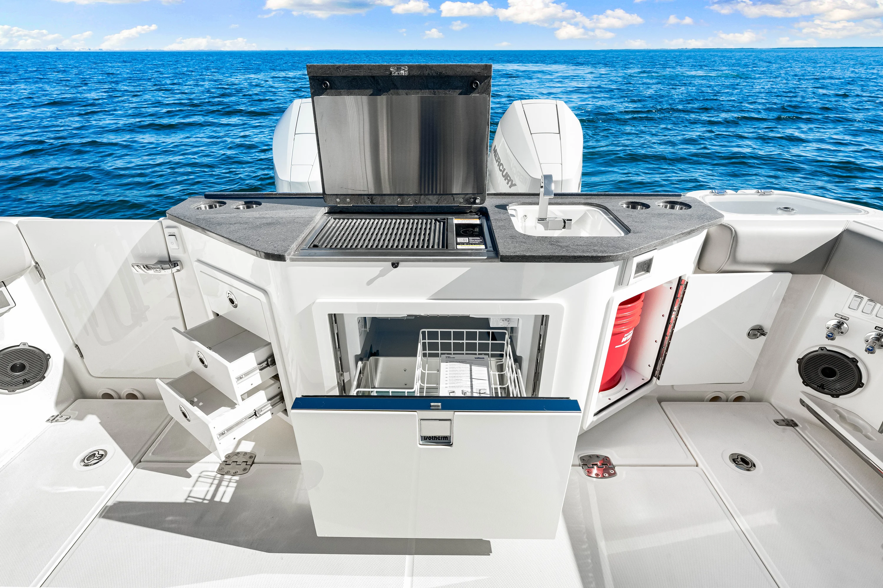 2025 Boston Whaler 365 Conquest Image Thumbnail #38