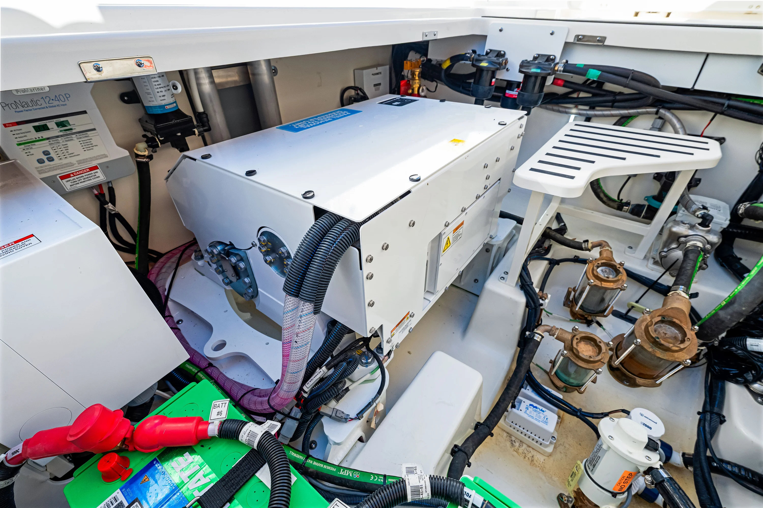 2025 Boston Whaler 365 Conquest Image Thumbnail #46