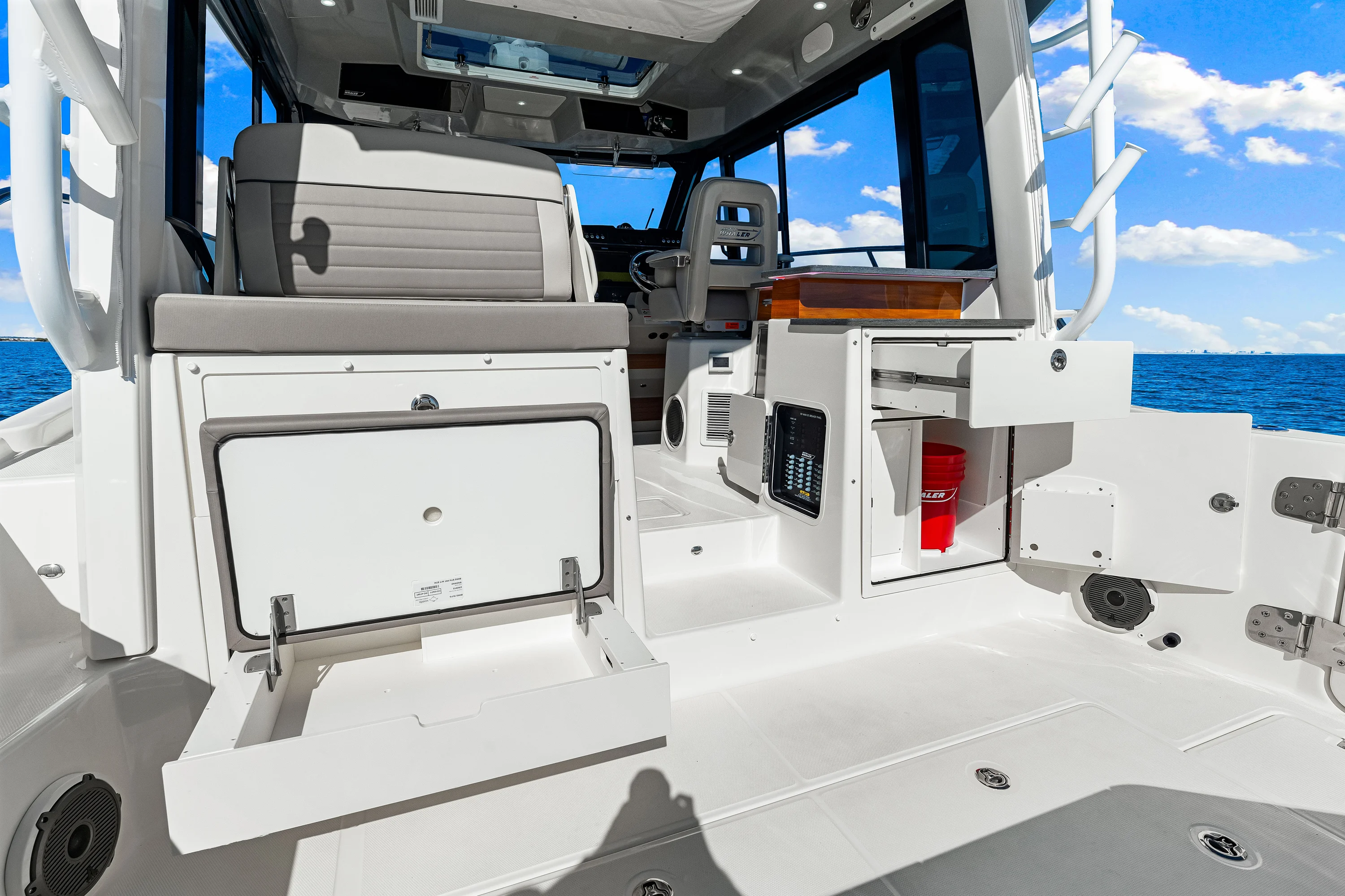 2025 Boston Whaler 365 Conquest Image Thumbnail #41