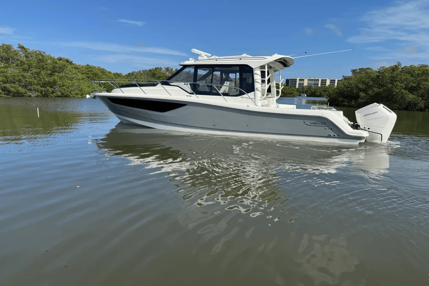 2025 Boston Whaler 365 Conquest Image Thumbnail #2