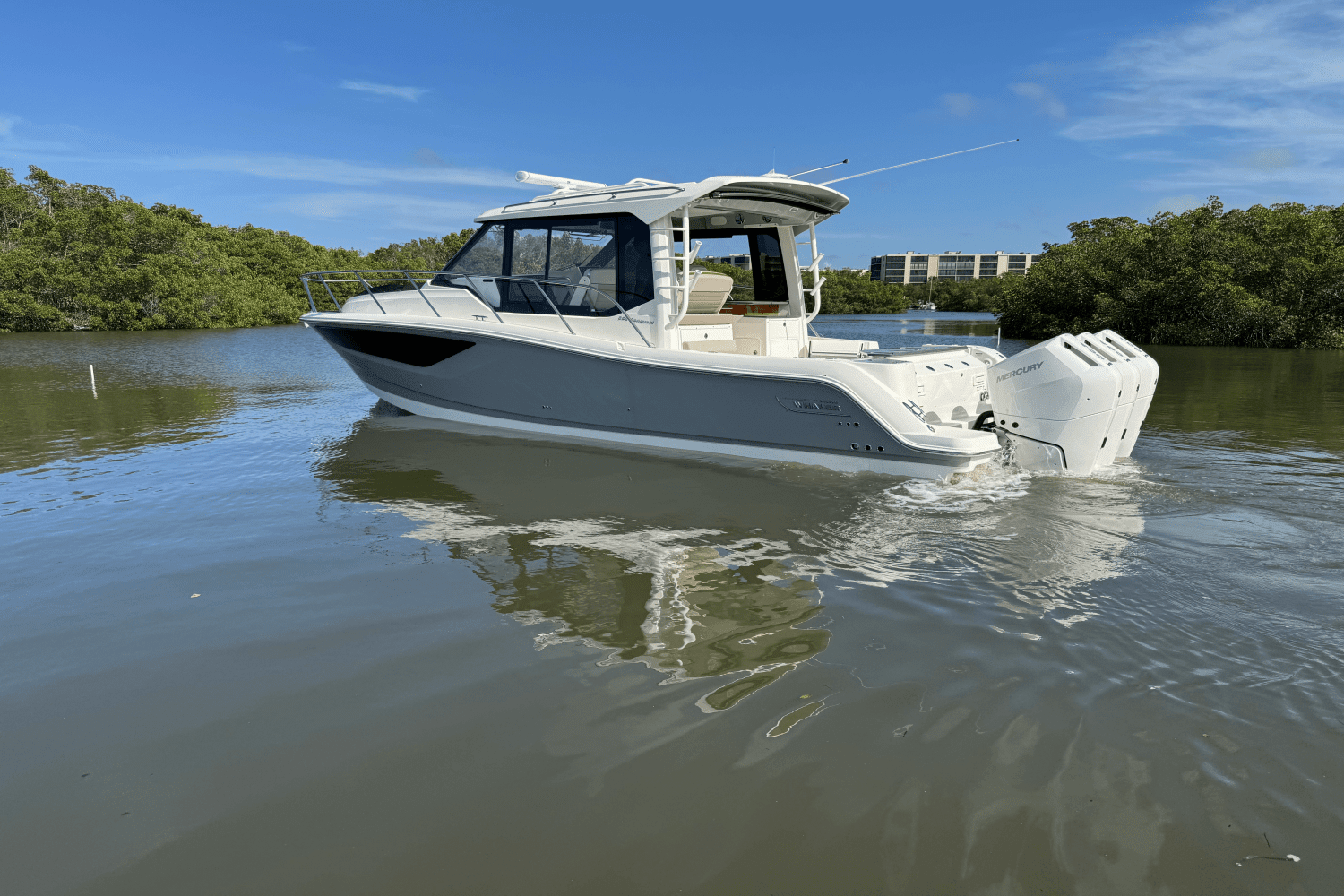 2025 Boston Whaler 365 Conquest Image Thumbnail #1