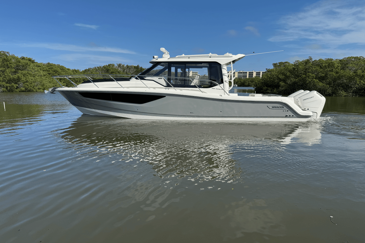 2025 Boston Whaler 365 Conquest Image Thumbnail #3