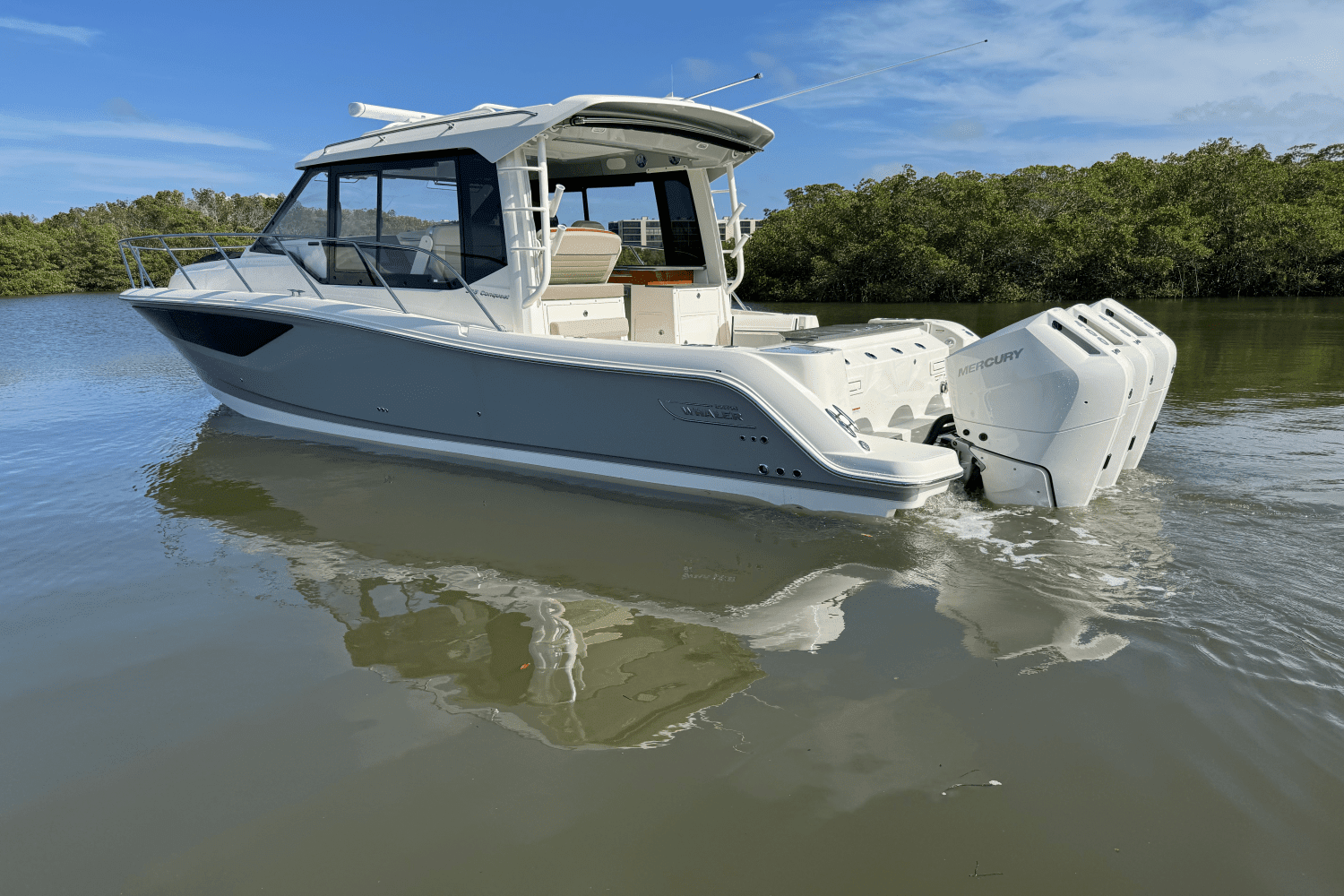 2025 Boston Whaler 365 Conquest Image Thumbnail #45