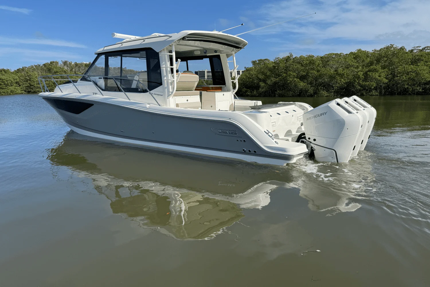 2025 Boston Whaler 365 Conquest Image Thumbnail #45