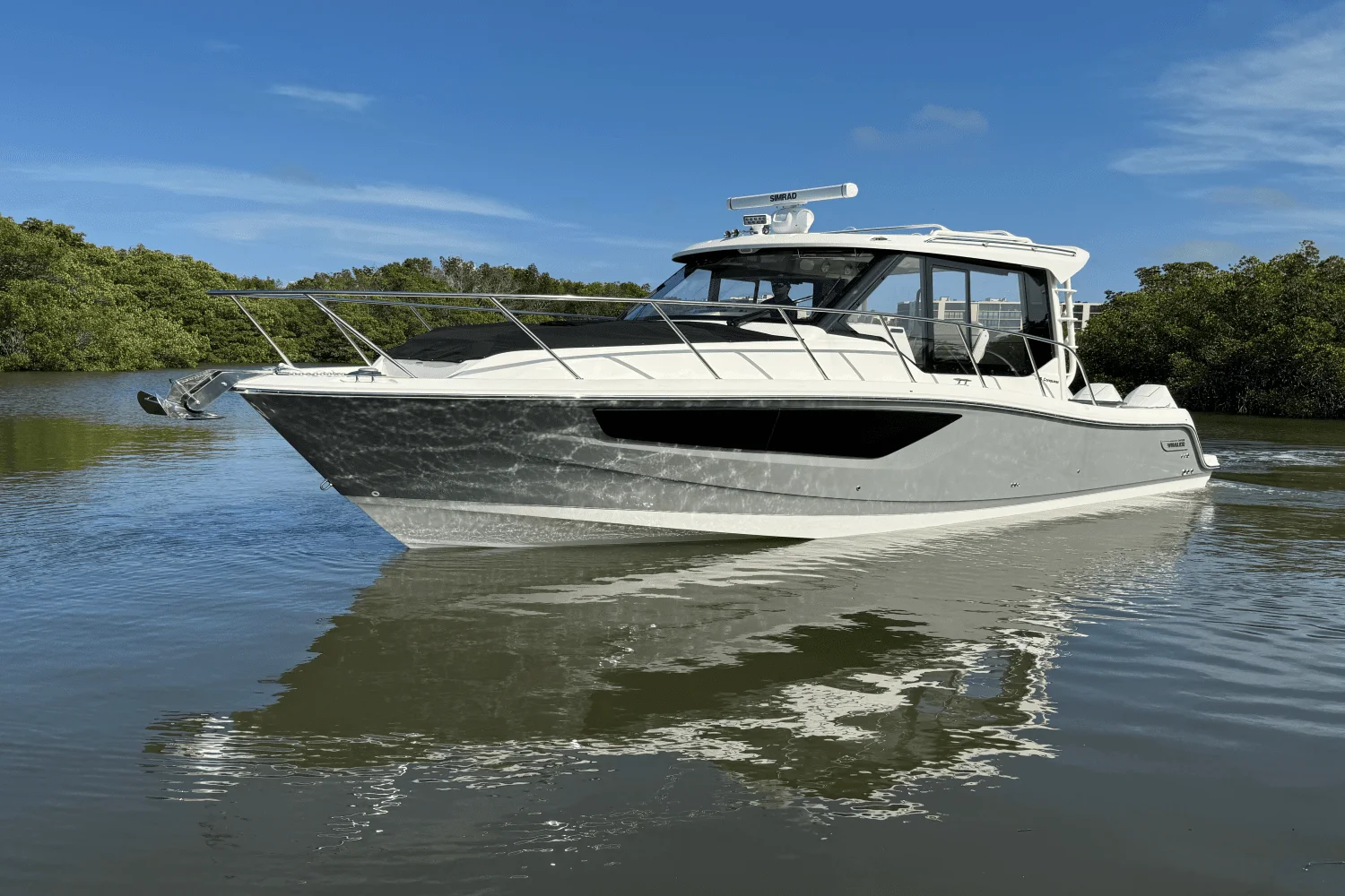 2025 Boston Whaler 365 Conquest Image Thumbnail #8