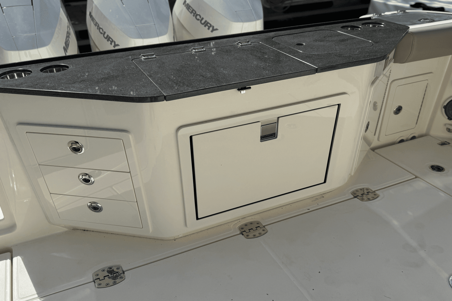 2025 Boston Whaler 365 Conquest Image Thumbnail #17