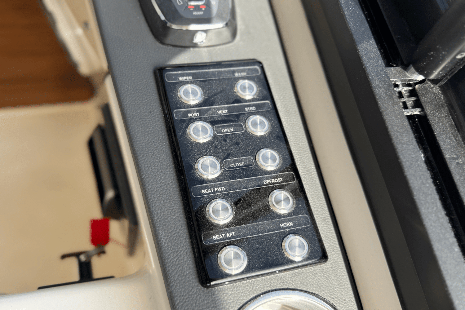 2025 Boston Whaler 365 Conquest Image Thumbnail #29