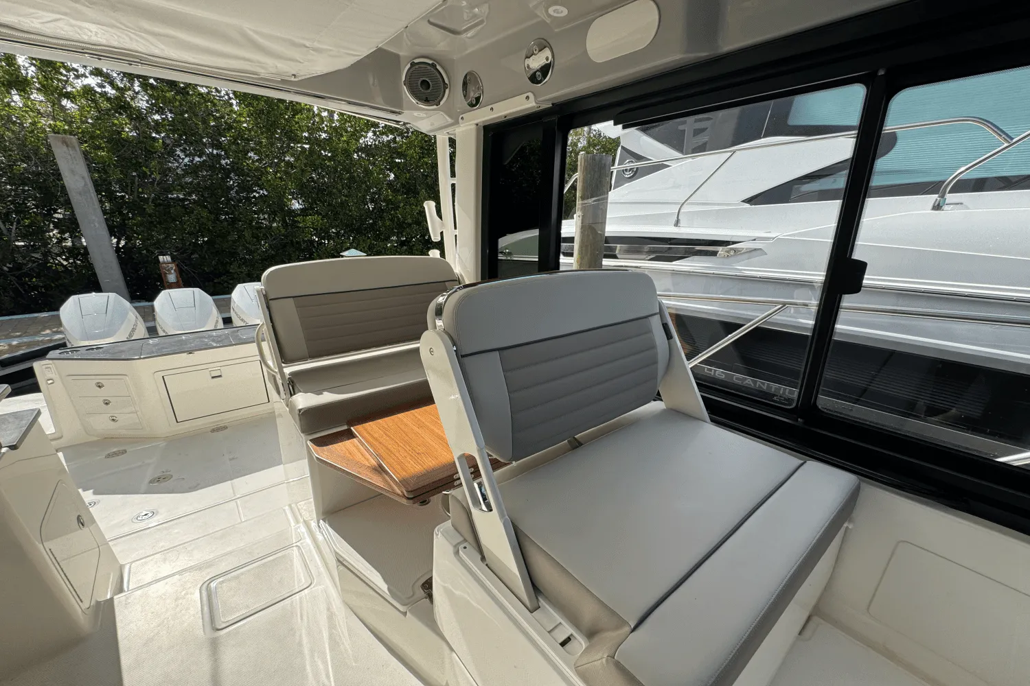 2025 Boston Whaler 365 Conquest Image Thumbnail #35