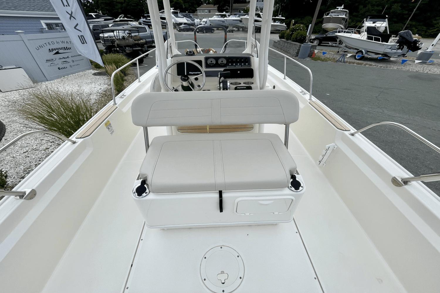 2022 Boston Whaler 210 Montauk Image Thumbnail #12