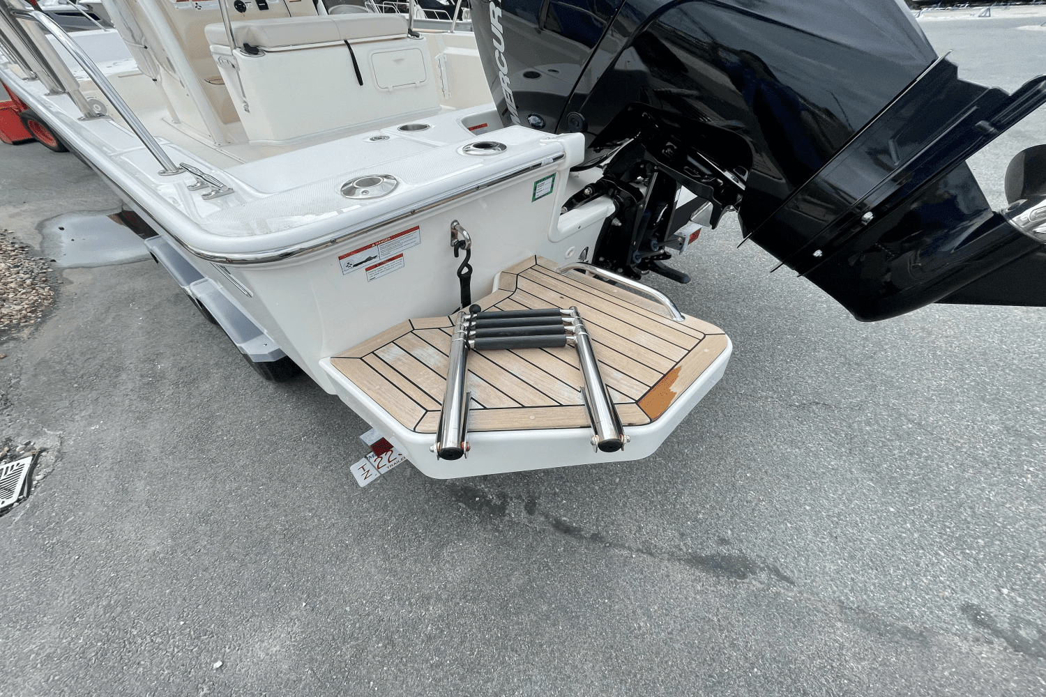 2022 Boston Whaler 210 Montauk Image Thumbnail #4