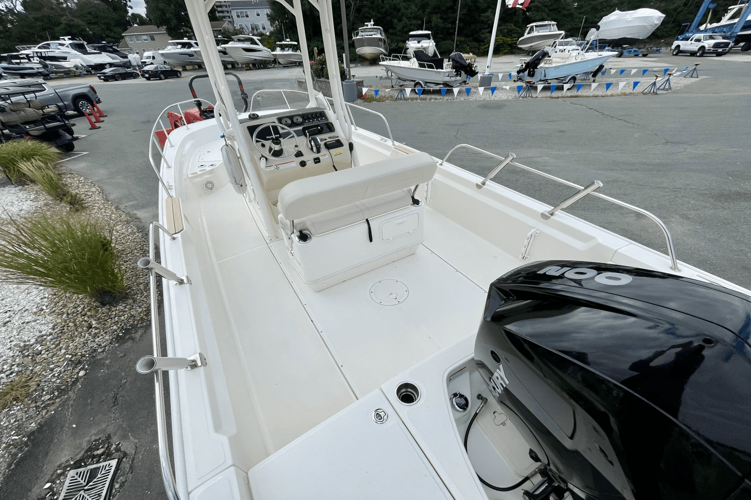 2022 Boston Whaler 210 Montauk Image Thumbnail #7