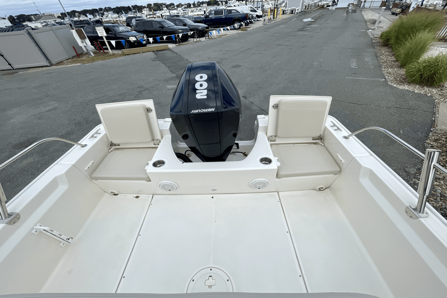 2022 Boston Whaler 210 Montauk Image Thumbnail #8