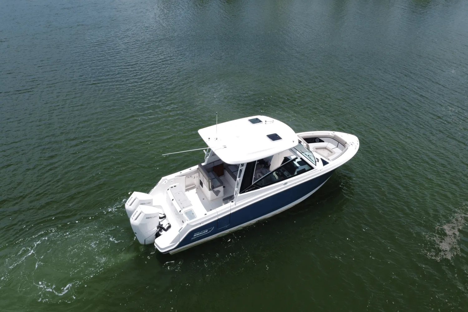 2025 Boston Whaler 330 Vantage Image Thumbnail #11