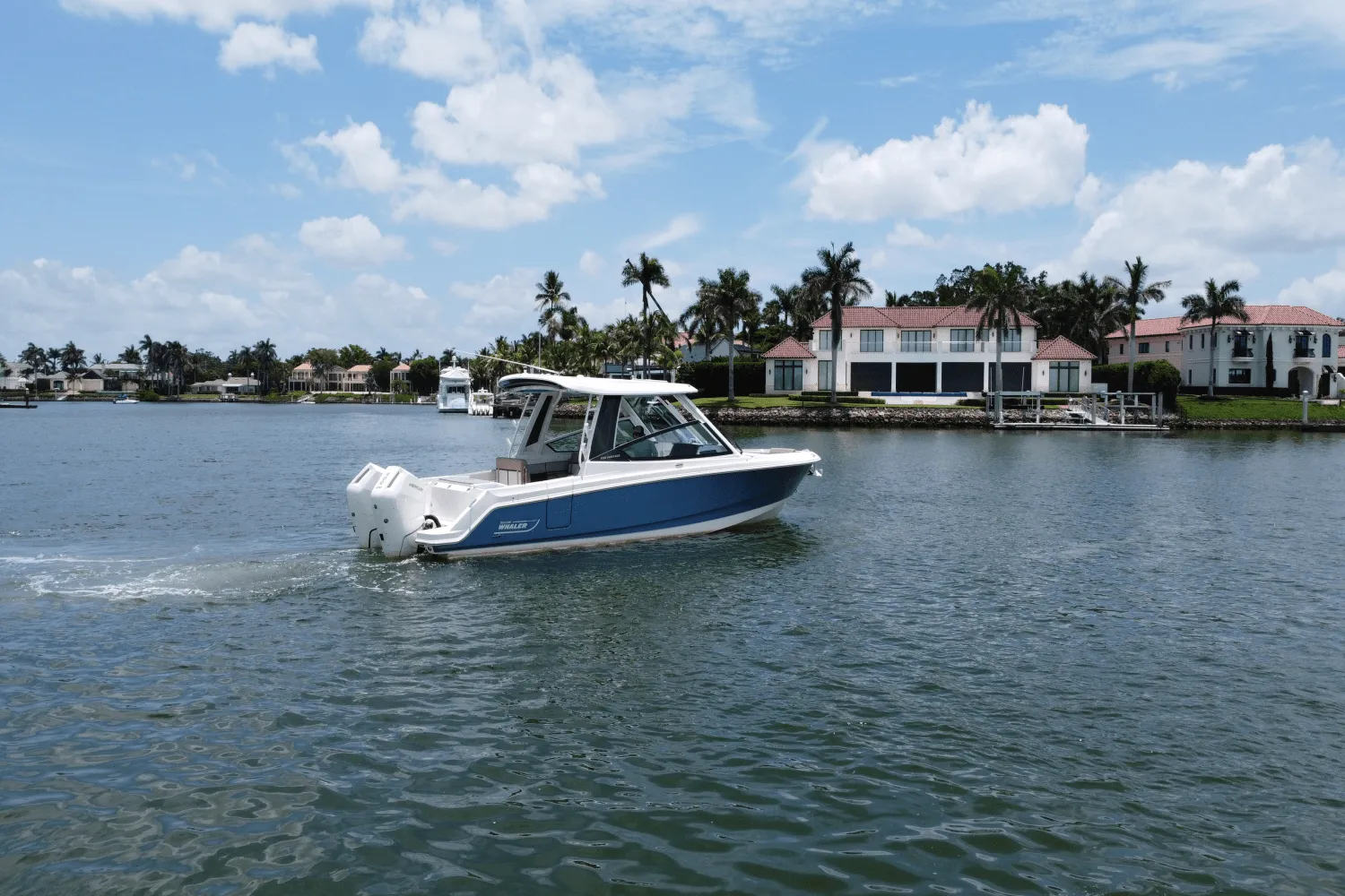 2025 Boston Whaler 330 Vantage Image Thumbnail #6