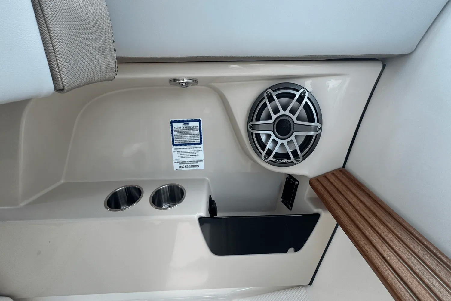 2025 Boston Whaler 330 Vantage Image Thumbnail #73