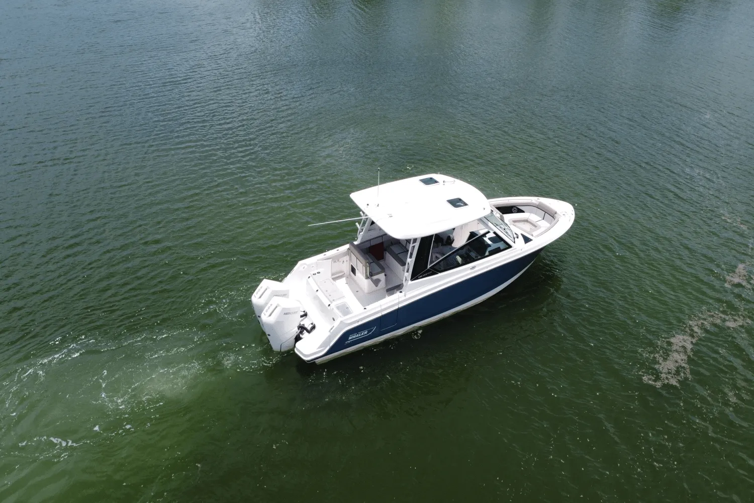 2025 Boston Whaler 330 Vantage Image Thumbnail #12