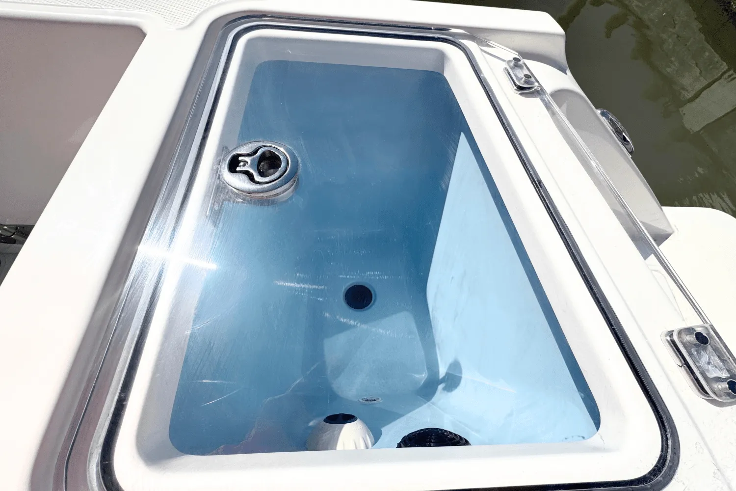 2025 Boston Whaler 330 Vantage Image Thumbnail #14