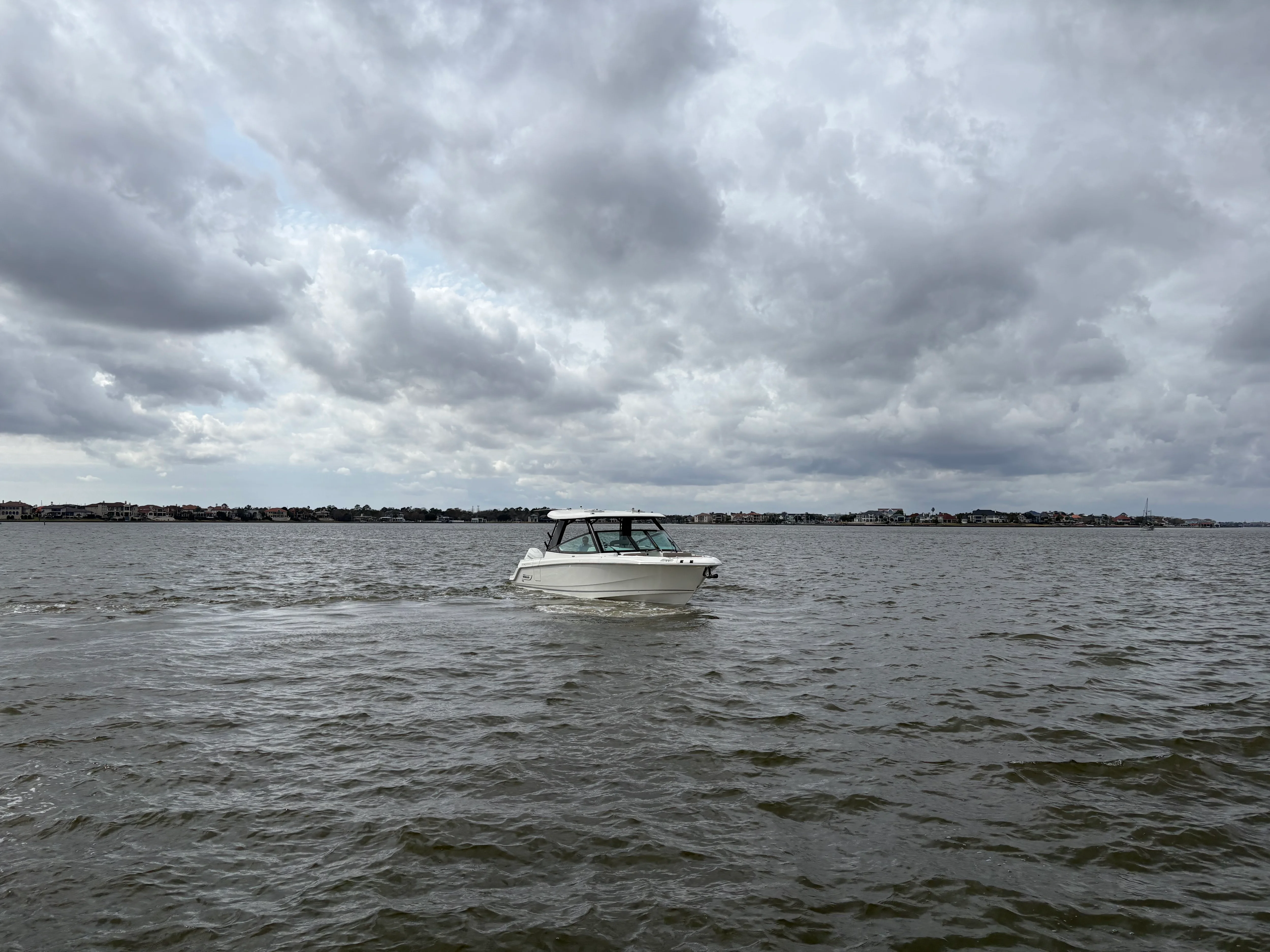 2025 Boston Whaler 330 Vantage Image Thumbnail #1