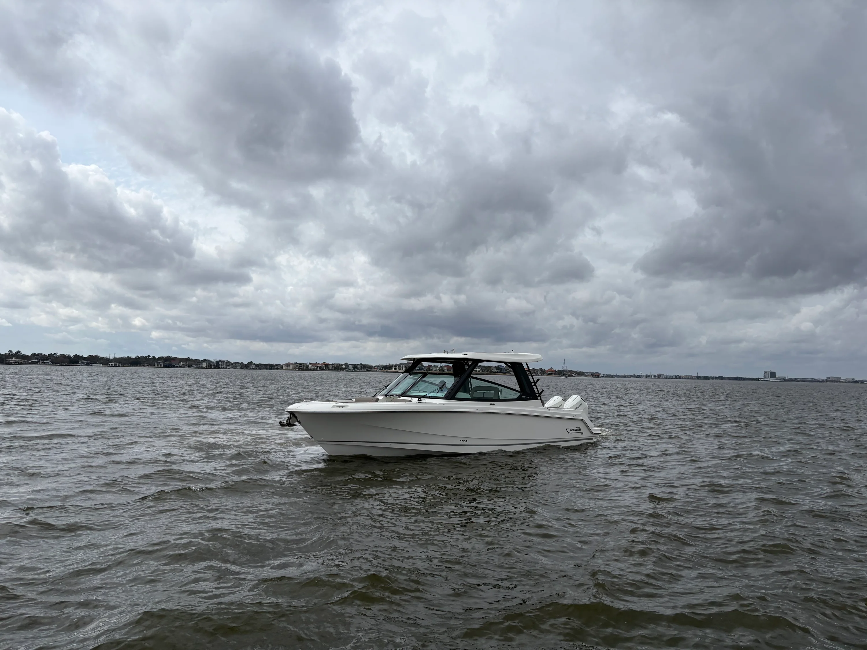 2025 Boston Whaler 330 Vantage Image Thumbnail #3