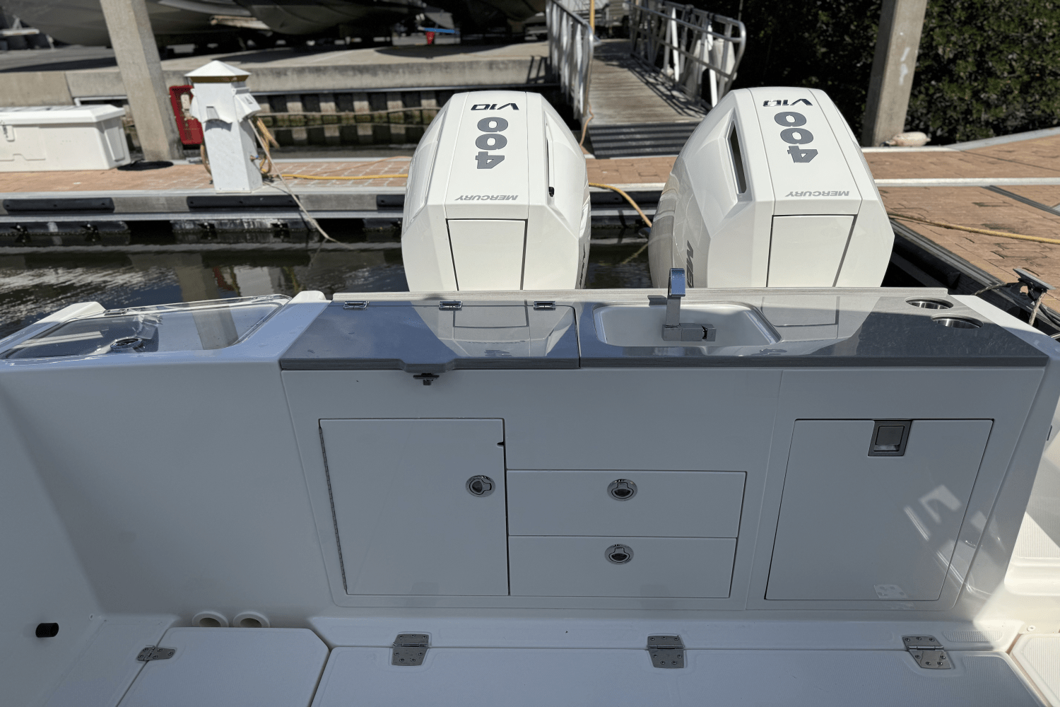 2025 Boston Whaler 330 Vantage Image Thumbnail #18