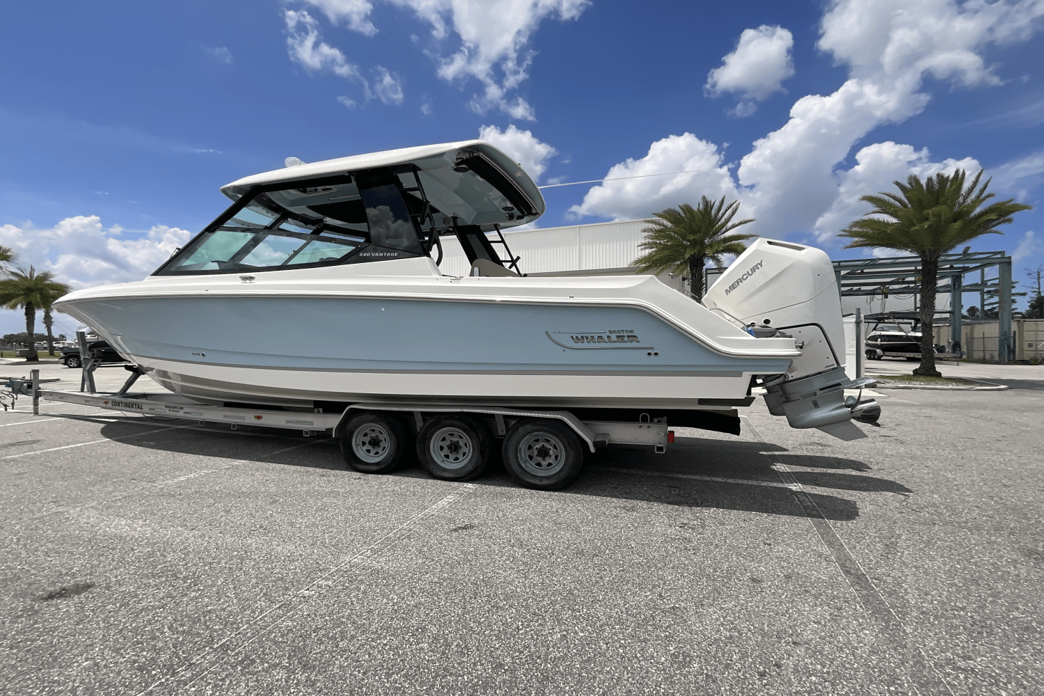 2025 Boston Whaler 330 Vantage Image Thumbnail #8
