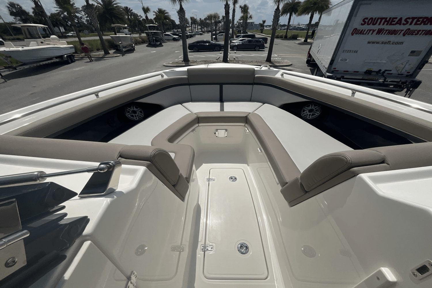 2025 Boston Whaler 330 Vantage Image Thumbnail #27