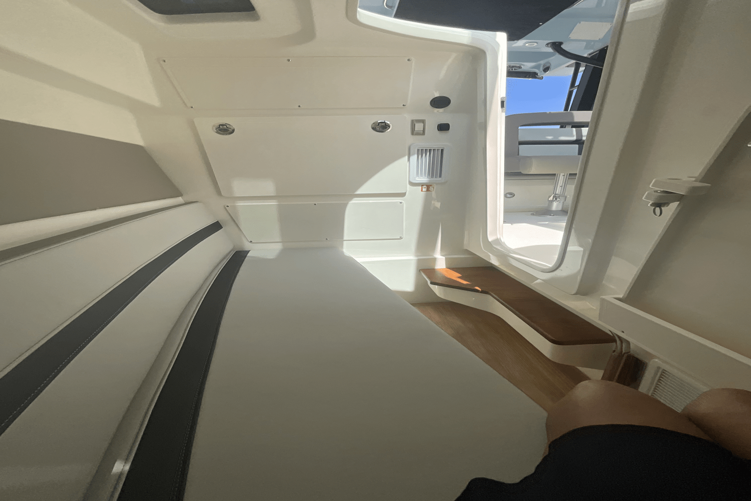 2025 Boston Whaler 330 Vantage Image Thumbnail #39