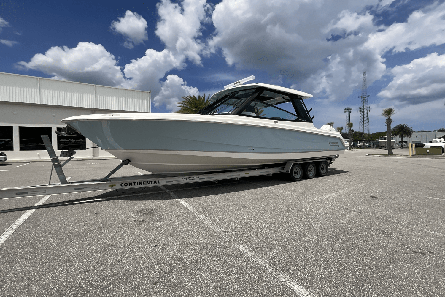 2025 Boston Whaler 330 Vantage Image Thumbnail #6