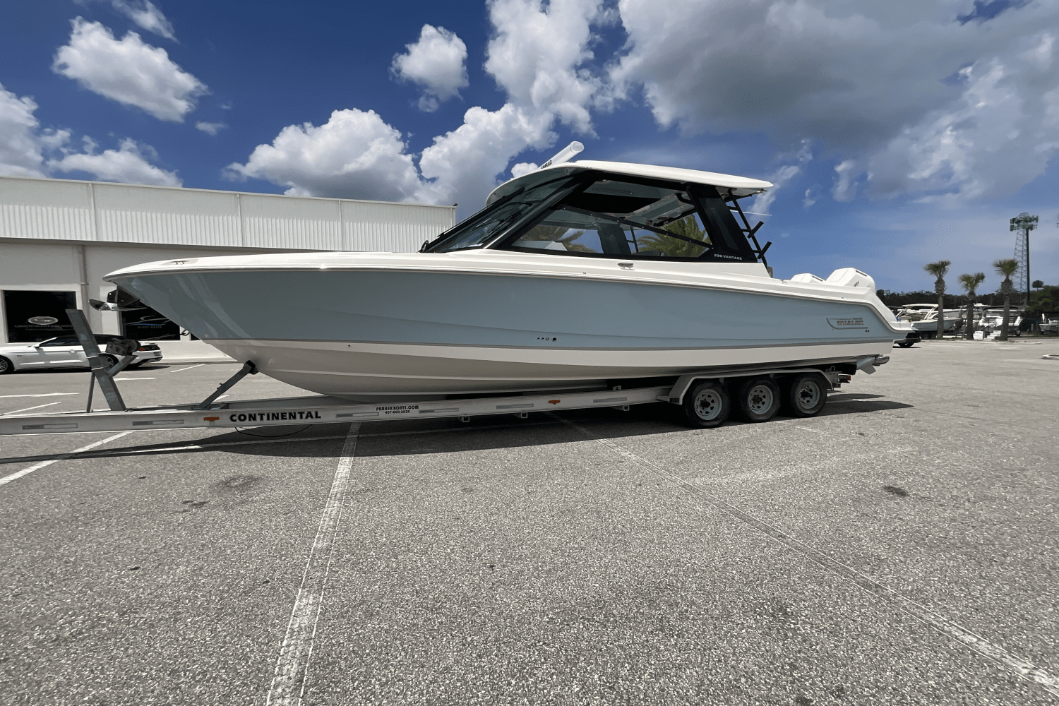 2025 Boston Whaler 330 Vantage Image Thumbnail #14