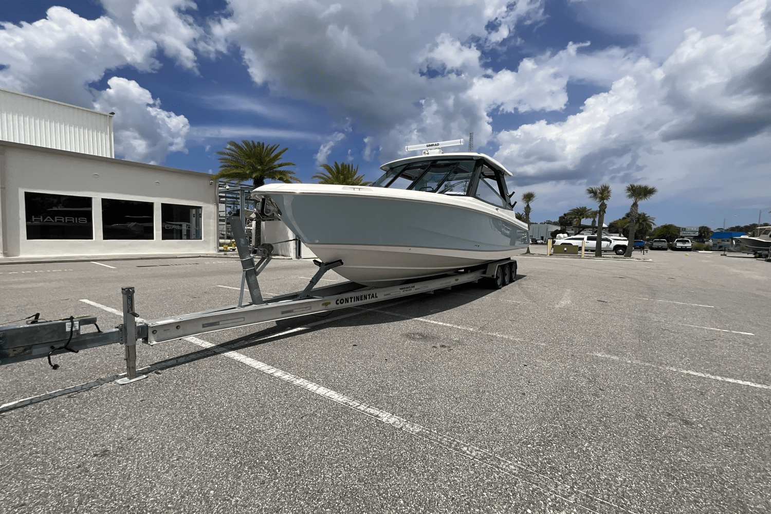 2025 Boston Whaler 330 Vantage Image Thumbnail #11