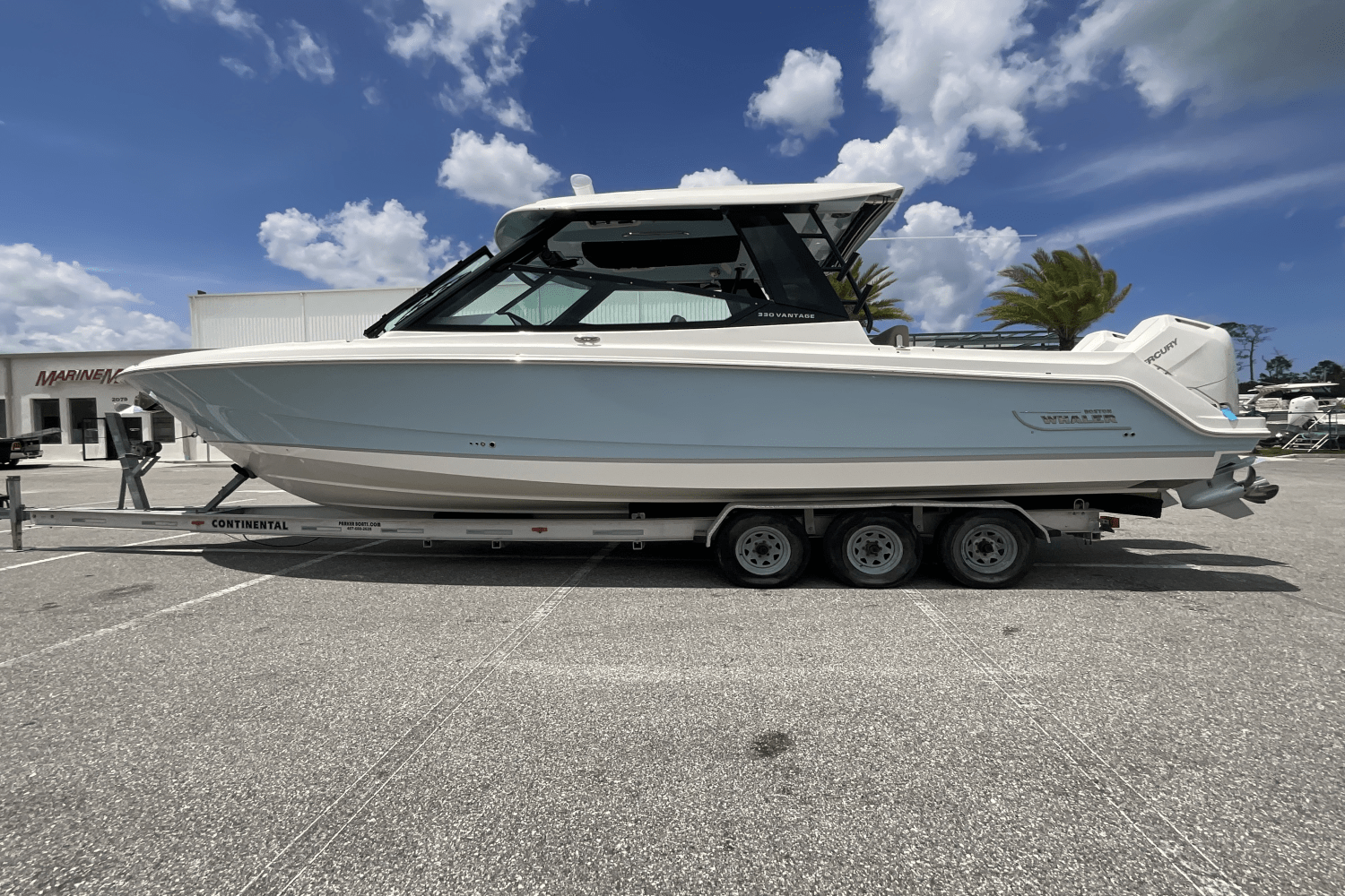 2025 Boston Whaler 330 Vantage Image Thumbnail #7