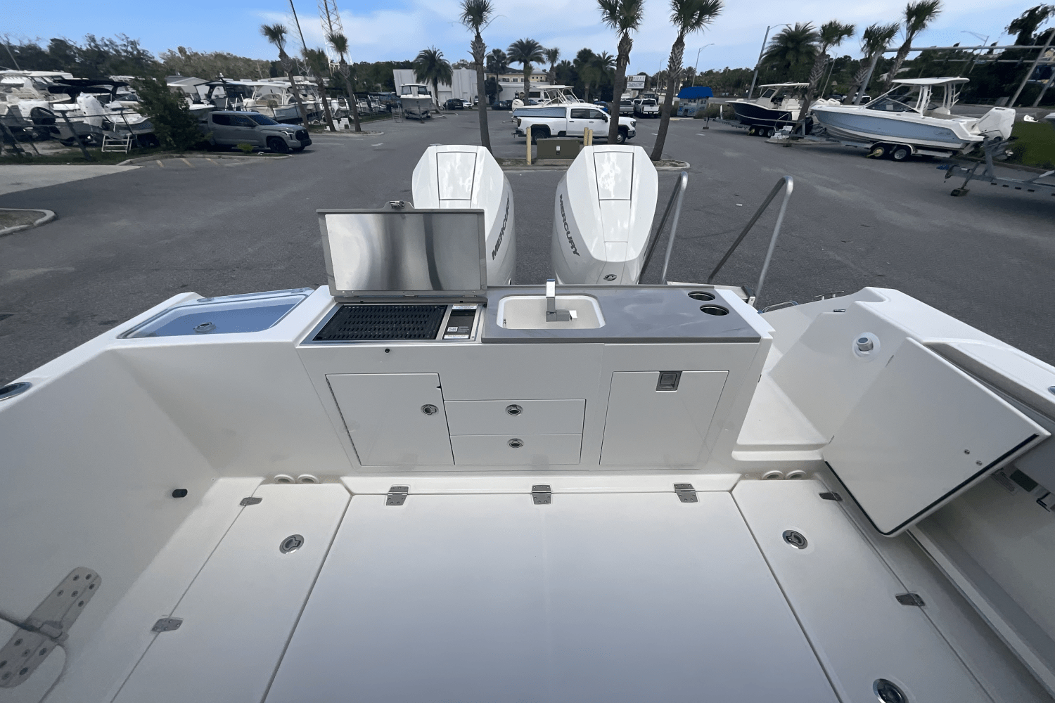 2025 Boston Whaler 330 Vantage Image Thumbnail #57