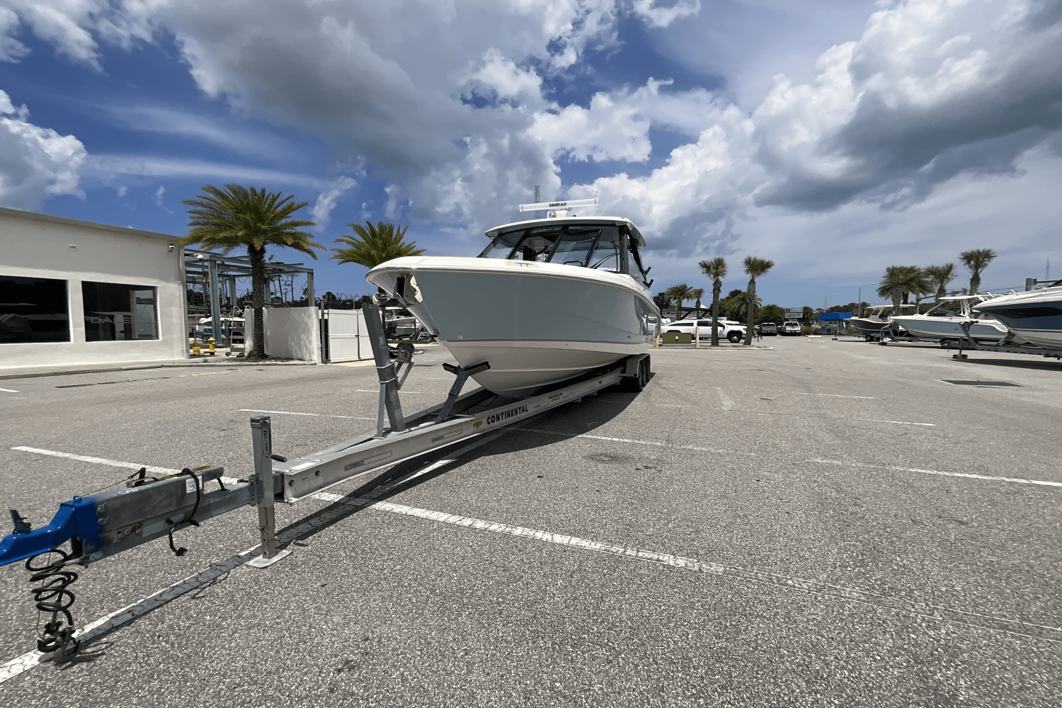 2025 Boston Whaler 330 Vantage Image Thumbnail #5