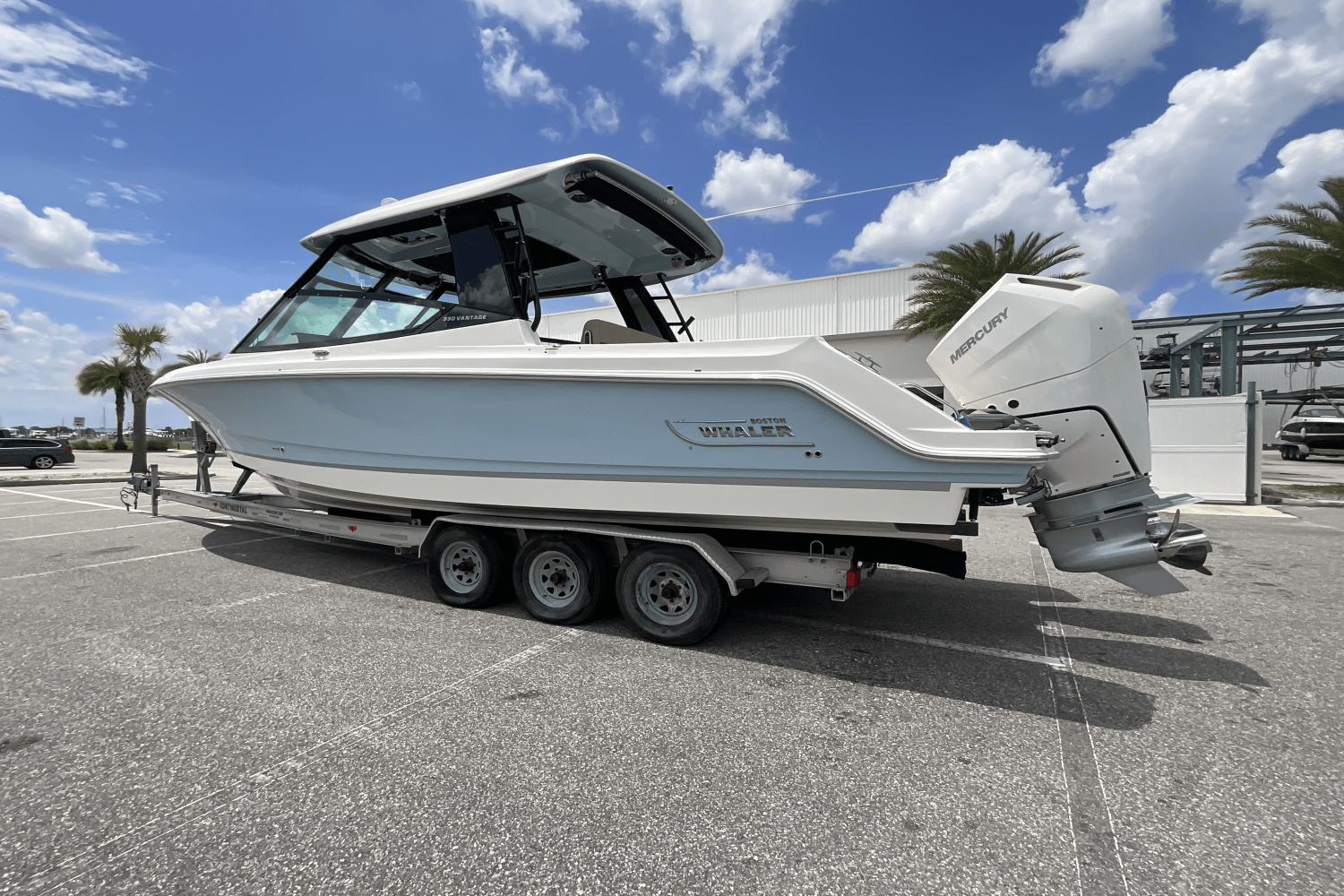 2025 Boston Whaler 330 Vantage Image Thumbnail #9