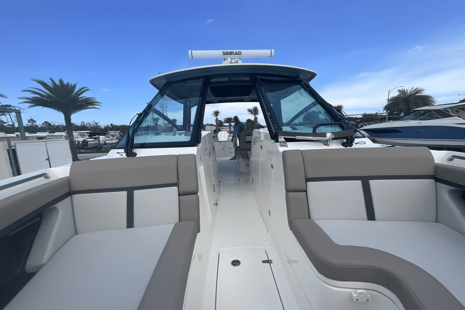2025 Boston Whaler 330 Vantage Image Thumbnail #50