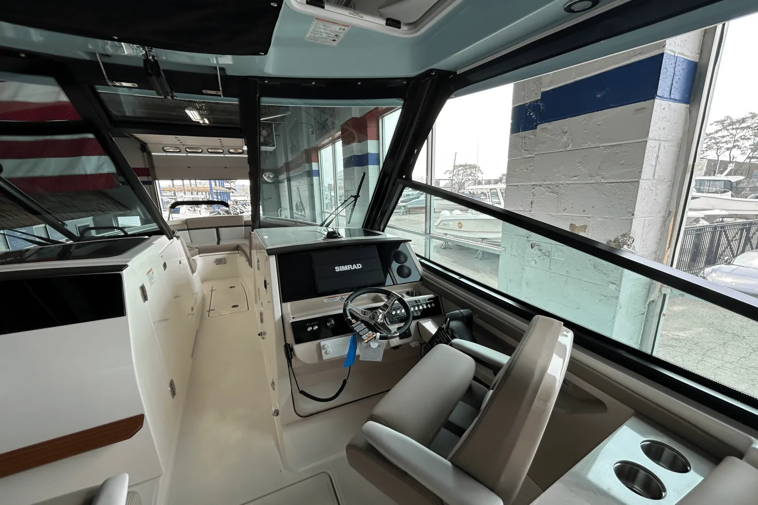 2026 Boston Whaler 330 Vantage Image Thumbnail #12