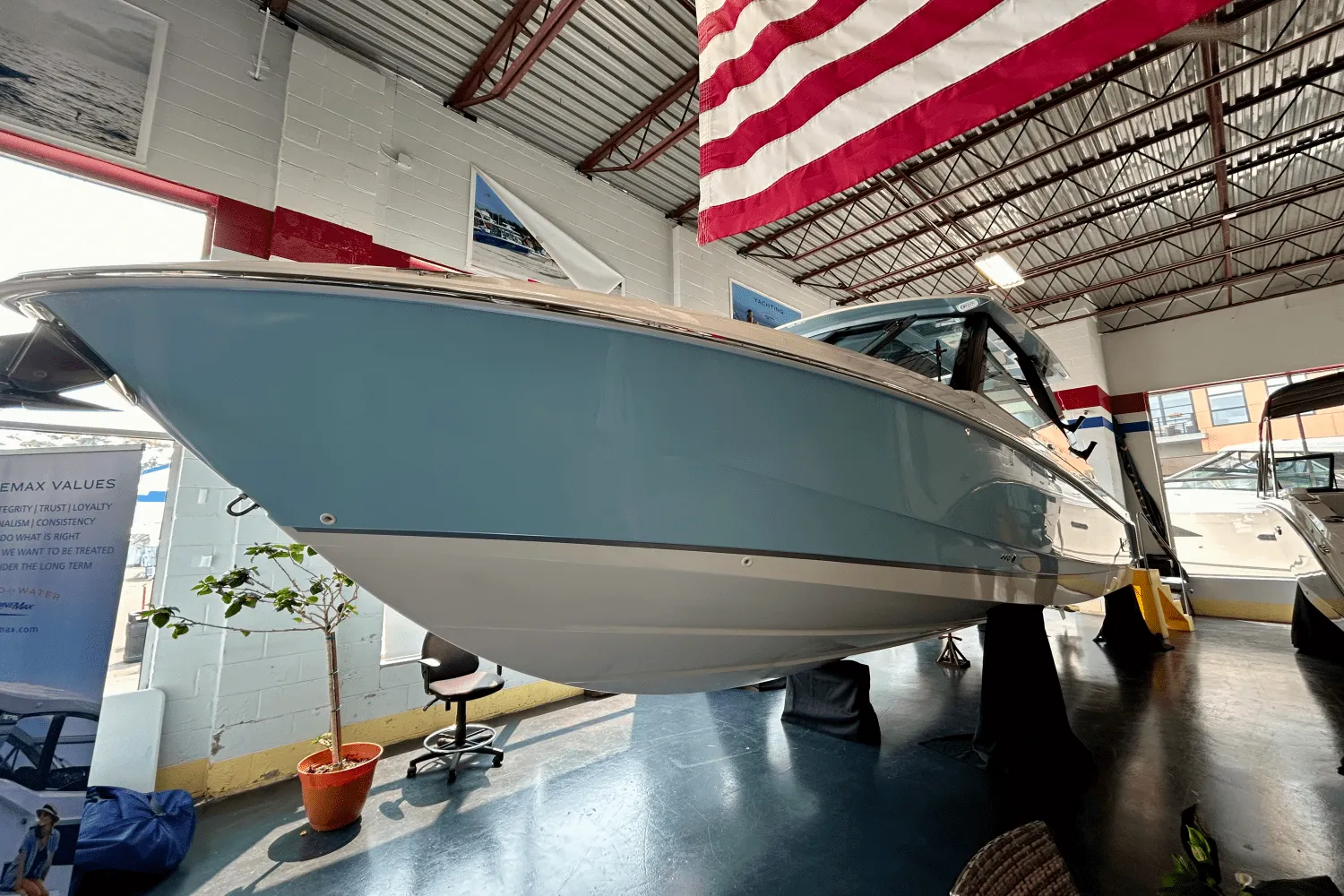 2026 Boston Whaler 330 Vantage Image Thumbnail #1