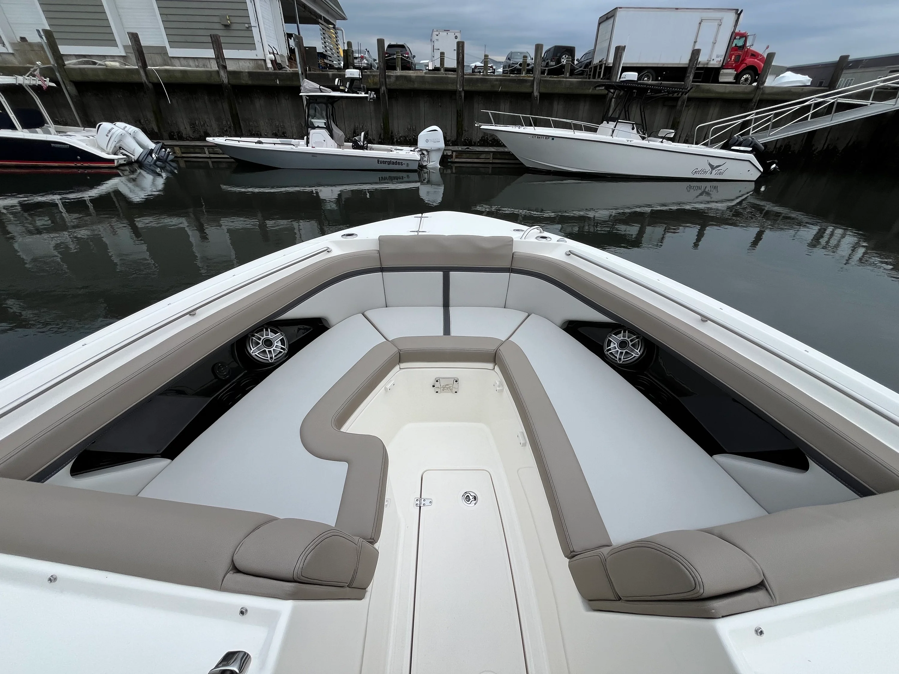 2026 Boston Whaler 330 Vantage Image Thumbnail #40