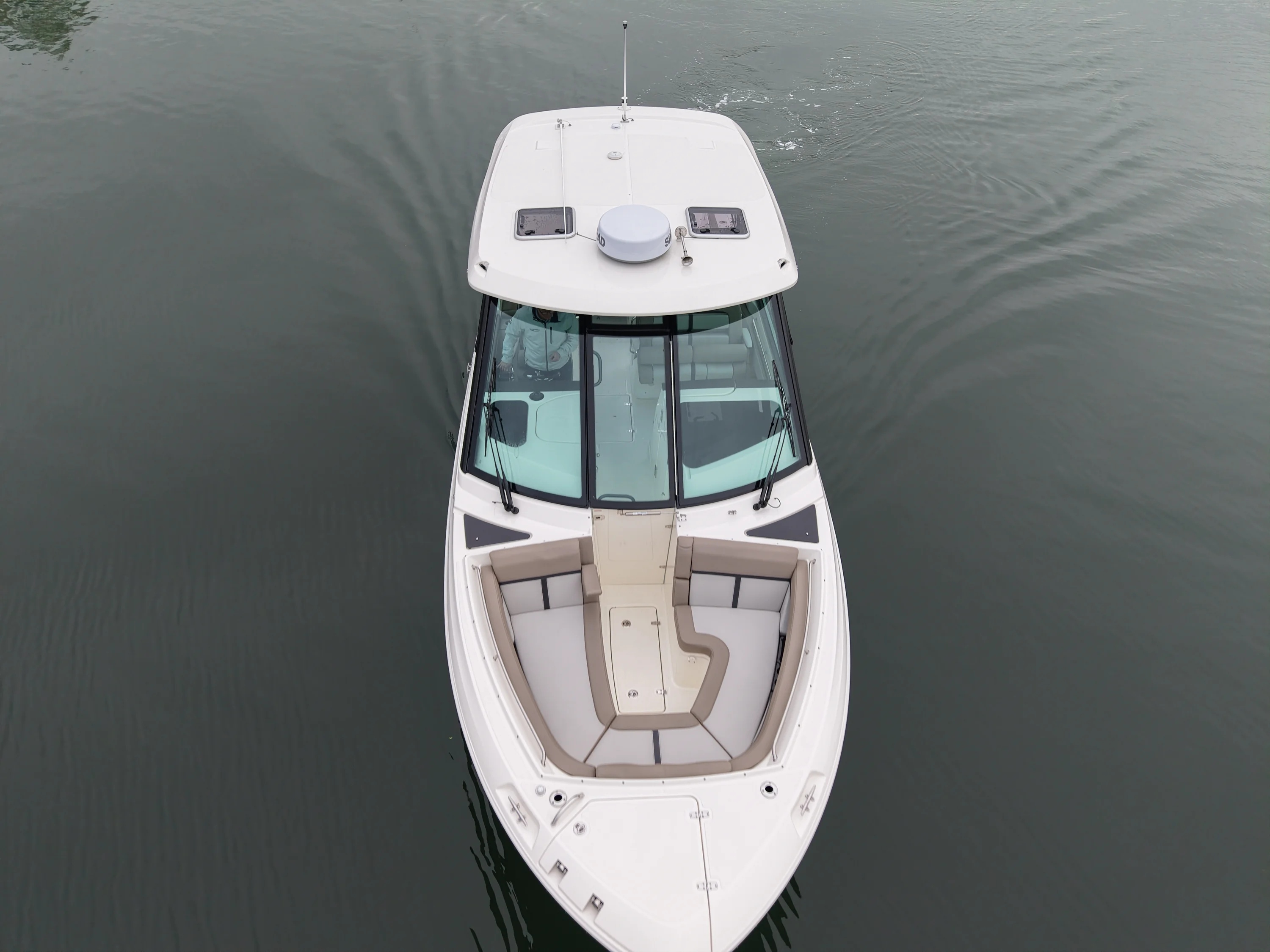2026 Boston Whaler 330 Vantage Image Thumbnail #16