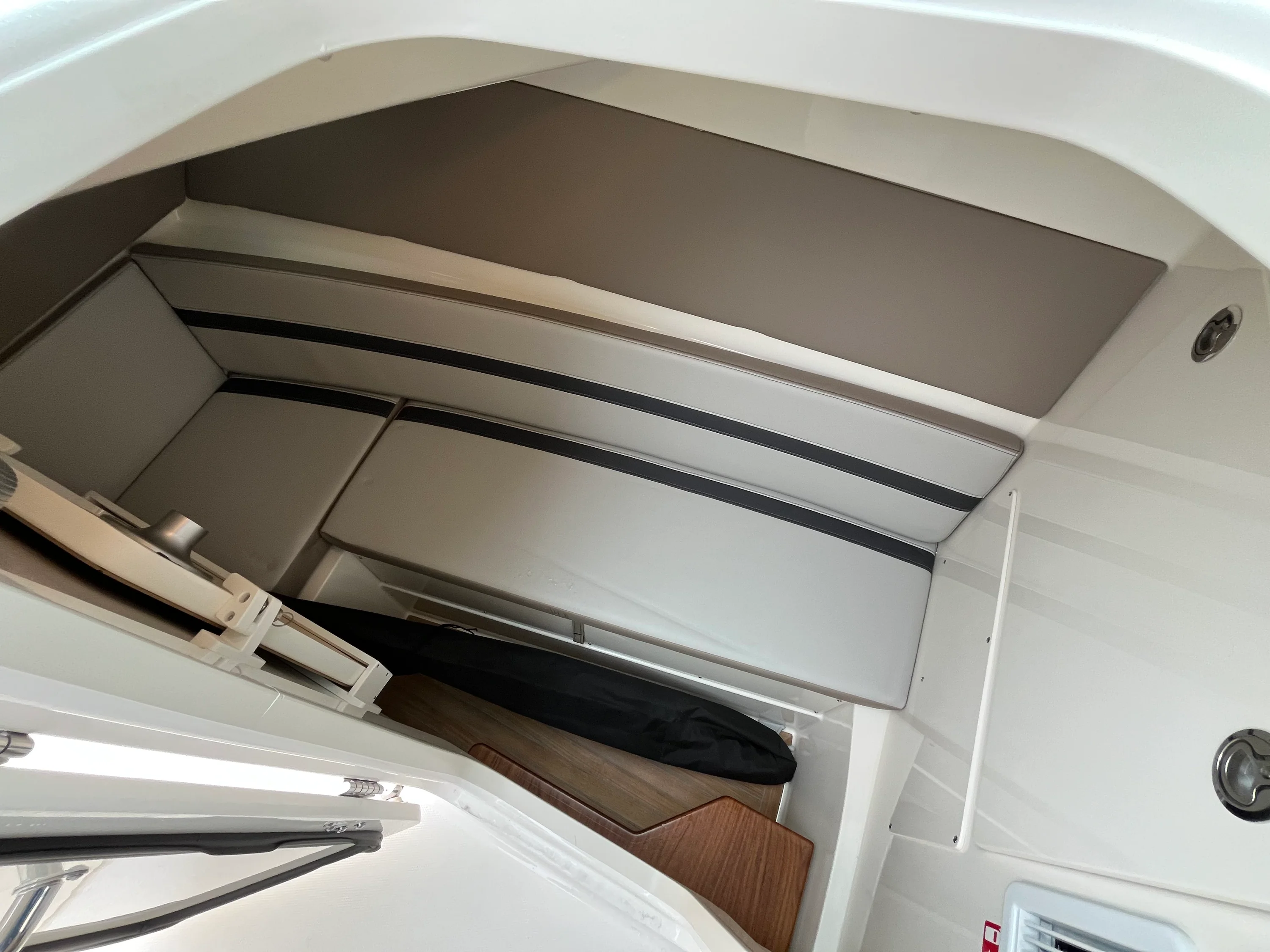 2026 Boston Whaler 330 Vantage Image Thumbnail #37